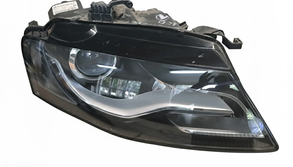 Far Sağ 8K0941030C - Audi A4 (2008-2010)