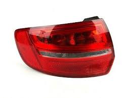 Stop Lambası Dış Sol 8P4945095E - Audi A3 (2008-2012)