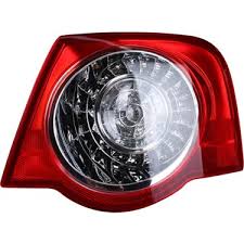 Stop Lambası Dış Sağ 3C5945096C - Passat (2005-2010)