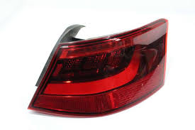 Stop Lambası Dış Sağ 8V3945096B - Audi A3 (2013-)