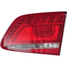 Stop Lambası İç Sağ 3AE945308C - Passat (2011-)